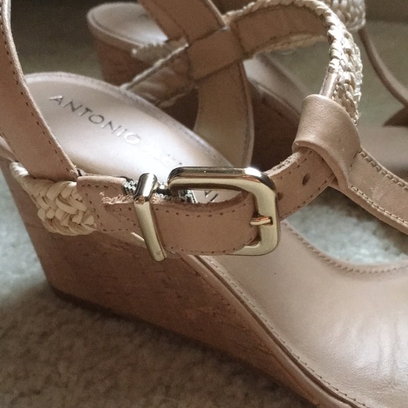 Sandals - Picture 3 of 3